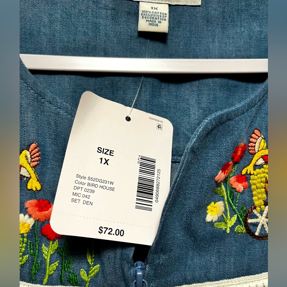 Go Softly Patio Dress Women's M MuuMuu bird Embroidered Chambray Blue Denim NEW - Picture 13 of 13